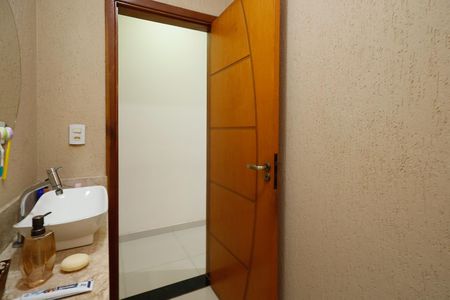 Casa à venda com 220m², 3 quartos e 2 vagasLavabo 1