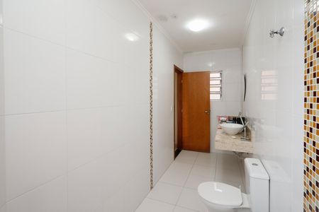 Casa à venda com 220m², 3 quartos e 2 vagasBanheiro da Suíte 3