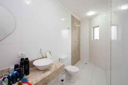 Casa à venda com 220m², 3 quartos e 2 vagasBanheiro da Suíte 3