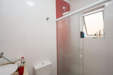 Casa à venda com 220m², 3 quartos e 2 vagasBanheiro da Suíte 1