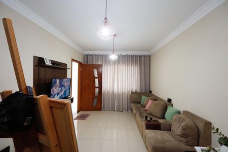 Sala  de casa à venda com 3 quartos, 220m² em Parque Vitoria, São Paulo