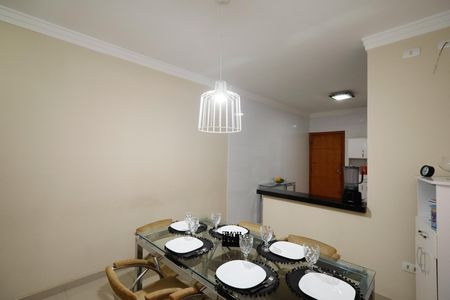 Casa à venda com 220m², 3 quartos e 2 vagasCozinha 