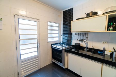 Casa para alugar com 182m², 3 quartos e 2 vagasCozinha