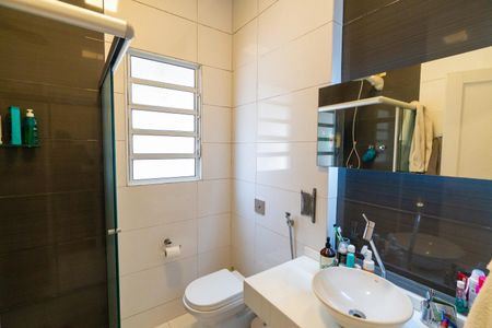 Casa para alugar com 182m², 3 quartos e 2 vagasBanheiro Social