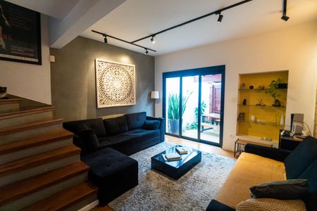 Sala de casa para alugar com 3 quartos, 182m² em Mirandópolis, São Paulo