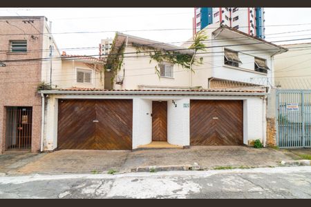 Casa para alugar com 182m², 3 quartos e 2 vagasFachada