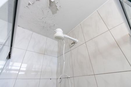 Apartamento à venda com 62m², 2 quartos e 1 vagaBanheiro do Corredor