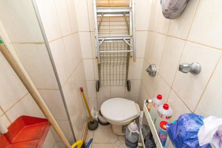 Apartamento à venda com 58m², 2 quartos e 1 vagaBanheiro de Serviço
