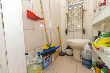 Apartamento à venda com 58m², 2 quartos e 1 vagaBanheiro de Serviço