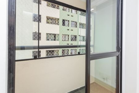 Vista da Sala de apartamento para alugar com 2 quartos, 52m² em Jardim das Flores, São Paulo