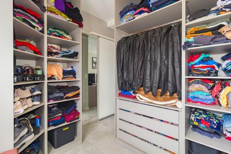 Apartamento à venda com 74m², 3 quartos e 2 vagasQuarto 2 - Closet