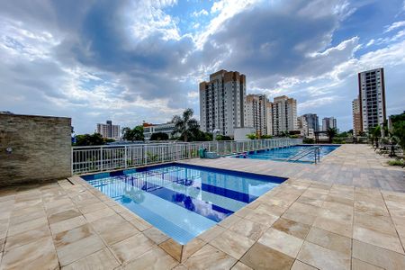 Apartamento à venda com 74m², 2 quartos e 2 vagasÁrea comum - Piscina