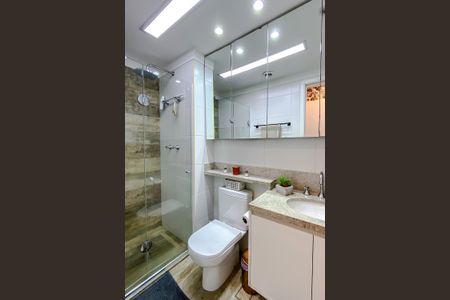 Apartamento à venda com 74m², 2 quartos e 2 vagasBanheiro da Suíte 2