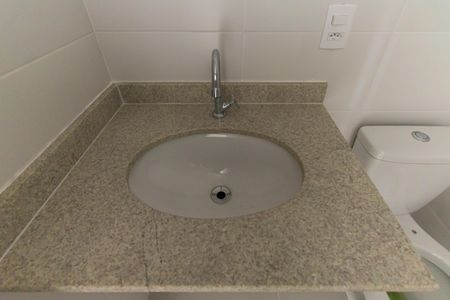 Apartamento à venda com 67m², 2 quartos e 1 vagaBanheiro Social