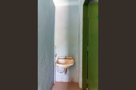 Casa para alugar com 70m², 2 quartos e 1 vaga Casa para alugar com 70m², 2 quartos e 1 vagaBanheiro