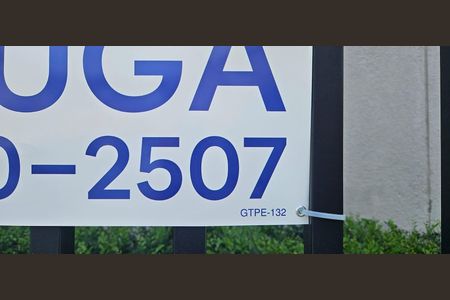 Apartamento para alugar com 32m², 2 quartos e sem vagaPlaca instalada na fachada de trás do condomínio - Código da placa: GTPE-132