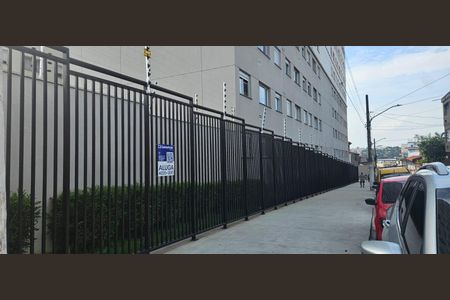 Apartamento para alugar com 32m², 2 quartos e sem vagaPlaca instalada na fachada de trás do condomínio - Código da placa: GTPE-132