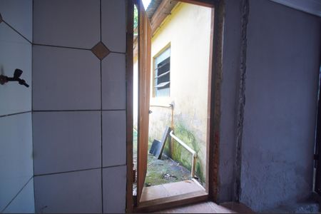 Casa à venda com 80m², 2 quartos e 1 vagaÁrea de Serviço