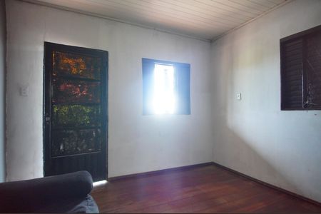 Sala de casa à venda com 2 quartos, 80m² em Santa Teresa, São Leopoldo