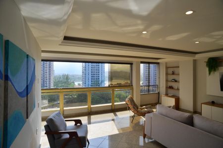 Sala de apartamento para alugar com 3 quartos, 138m² em Barra da Tijuca, Rio de Janeiro