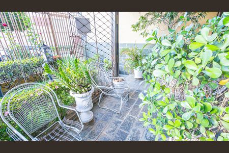 Varanda de casa à venda com 5 quartos, 360m² em São José, Belo Horizonte