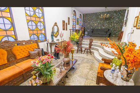 Casa à venda com 360m², 5 quartos e 3 vagasSala