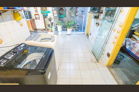 Casa à venda com 360m², 5 quartos e 3 vagasÁrea de Serviço