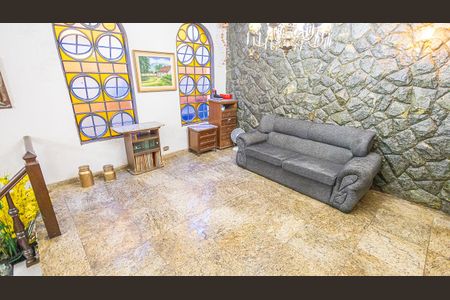 Casa à venda com 360m², 5 quartos e 3 vagasSala de televisão