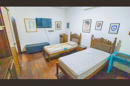 Casa à venda com 360m², 5 quartos e 3 vagasQuarto 3