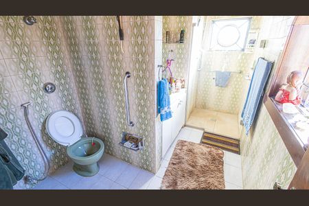 Casa à venda com 360m², 5 quartos e 3 vagasSuite