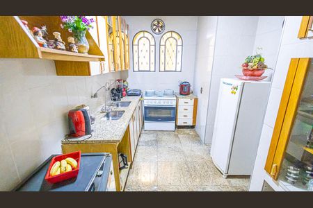 Casa à venda com 360m², 5 quartos e 3 vagasCozinha