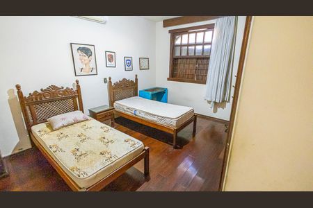 Casa à venda com 360m², 5 quartos e 3 vagasQuarto 3