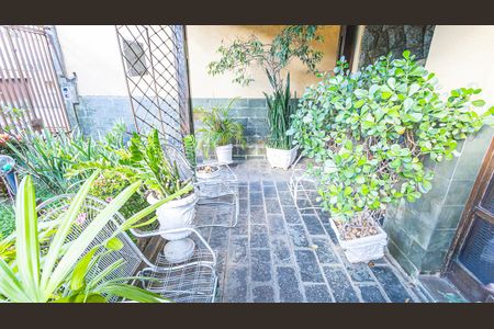 Varanda de casa à venda com 5 quartos, 360m² em São José, Belo Horizonte