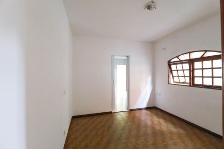 Casa para alugar com 2 quartos, 110m² em Conjunto Habitacional Jova Rural, São Paulo