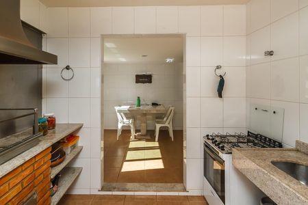 Casa de Condomínio à venda com 6 quartos, 300m² em Aconchego da Serra, Itabirito