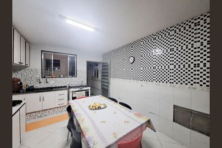 Casa de condomínio à venda com 135m², 3 quartos e 1 vaga Casa de condomínio à venda com 135m², 3 quartos e 1 vagaCozinha