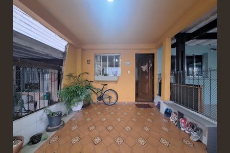 Casa de condomínio à venda com 135m², 3 quartos e 1 vaga Casa de condomínio à venda com 135m², 3 quartos e 1 vagaGaragem