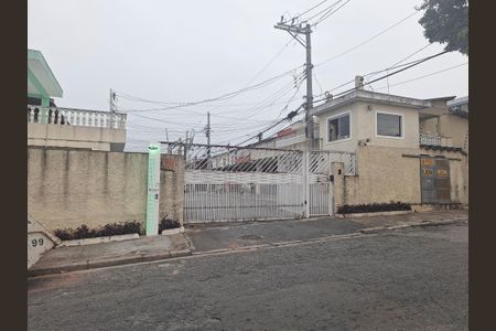 Casa de condomínio à venda com 135m², 3 quartos e 1 vaga Casa de condomínio à venda com 135m², 3 quartos e 1 vagaFachada do condomínio