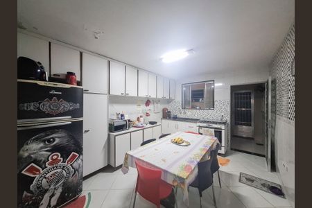 Casa de condomínio à venda com 135m², 3 quartos e 1 vaga Casa de condomínio à venda com 135m², 3 quartos e 1 vagaCozinha