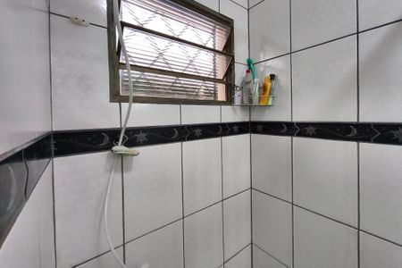 Casa à venda com 250m², 2 quartos e 2 vagas Casa à venda com 250m², 2 quartos e 2 vagasBanheiro Suíte