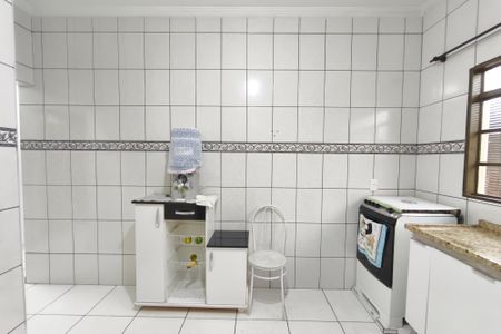 Casa à venda com 250m², 2 quartos e 2 vagas Casa à venda com 250m², 2 quartos e 2 vagasCozinha