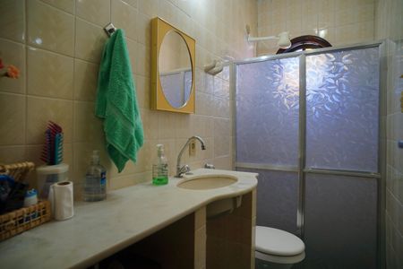 Casa para alugar com 349m², 4 quartos e 6 vagasBanheiro 2