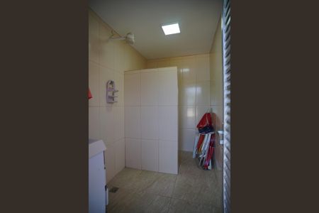 Casa para alugar com 349m², 4 quartos e 6 vagasBanheiro de serviço