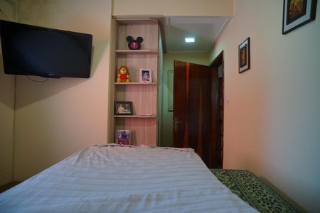 Casa para alugar com 349m², 4 quartos e 6 vagasQuarto 2