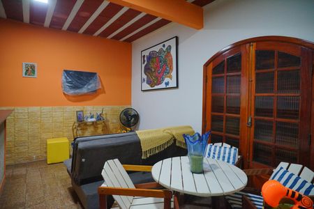 Casa para alugar com 349m², 4 quartos e 6 vagasSala 1