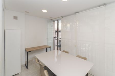 Apartamento à venda com 63m², 2 quartos e 1 vagaVaranda