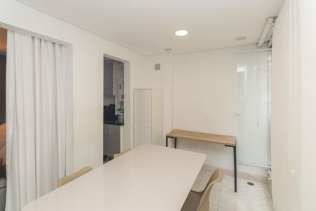 Apartamento à venda com 63m², 2 quartos e 1 vagaVaranda