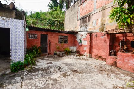 Casa à venda com 182m², 3 quartos e 3 vagas Casa à venda com 182m², 3 quartos e 3 vagasÁrea de Serviço