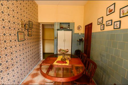 Casa à venda com 182m², 3 quartos e 3 vagas Casa à venda com 182m², 3 quartos e 3 vagasCozinha