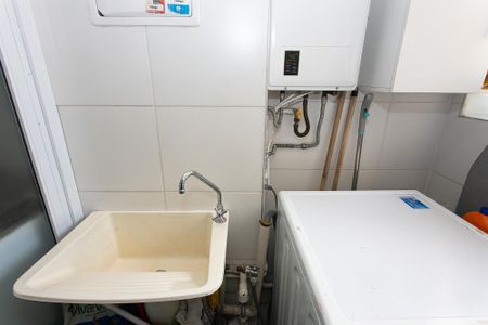 Apartamento à venda com 59m², 3 quartos e 1 vagaÁrea de Serviço